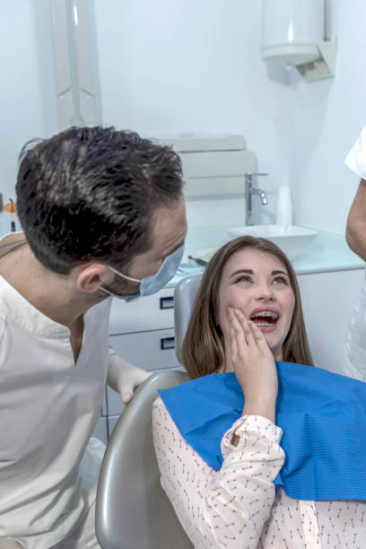 Best Urgent Tooth Repair  in Melrose Park, IL